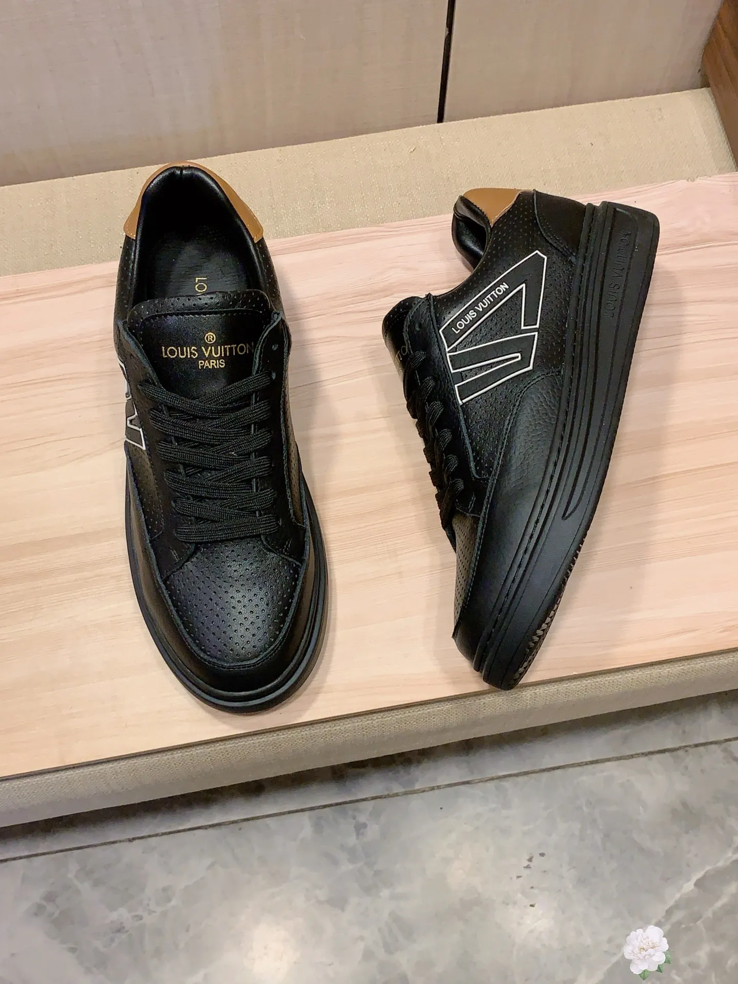 Men's Men's Shoes 💰420💰💰🎩🎩[Lightning][Lightning] "Lv*" The latest and most popular casual shoes, top brands [Seduce] Luxury ~ Purchasing Agency, Top ~ Quality. [Strong] The upper is made of imported breathable cowhide with material ➕ breathable sheepskin feet (•) and fine workmanship. Original stylish and stylish soft rubber wear-resistant and non-slip outsole, light and comfortable on the feet, the real thing looks better when taken in real life, 413: code: 38-44, 6️⃣ colors selected